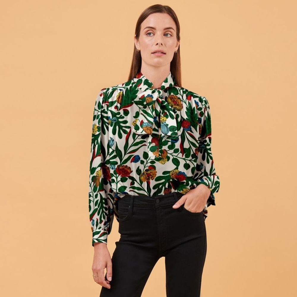 Tucker NYC Clara Bow Blouse
Profusion of Clovers